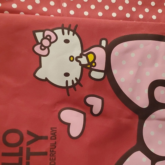 Hello Kitty Handbag - Picture 2 of 6